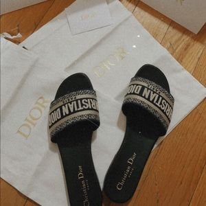 DIOR sandals💙🖤